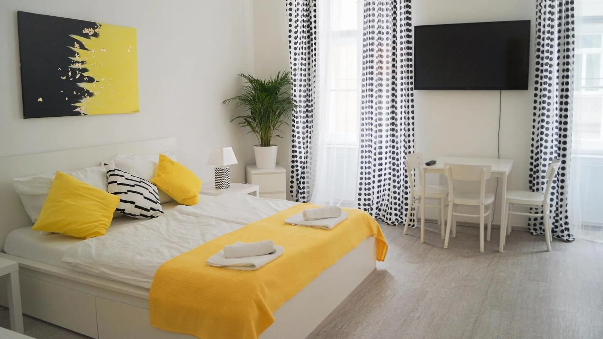 3 Elegant Apartments - Ideal For Long Stays Vienna Austria
