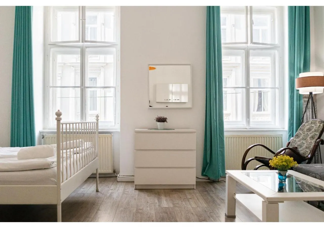 3 Elegant Apartments - Ideal For Long Stays Vienna