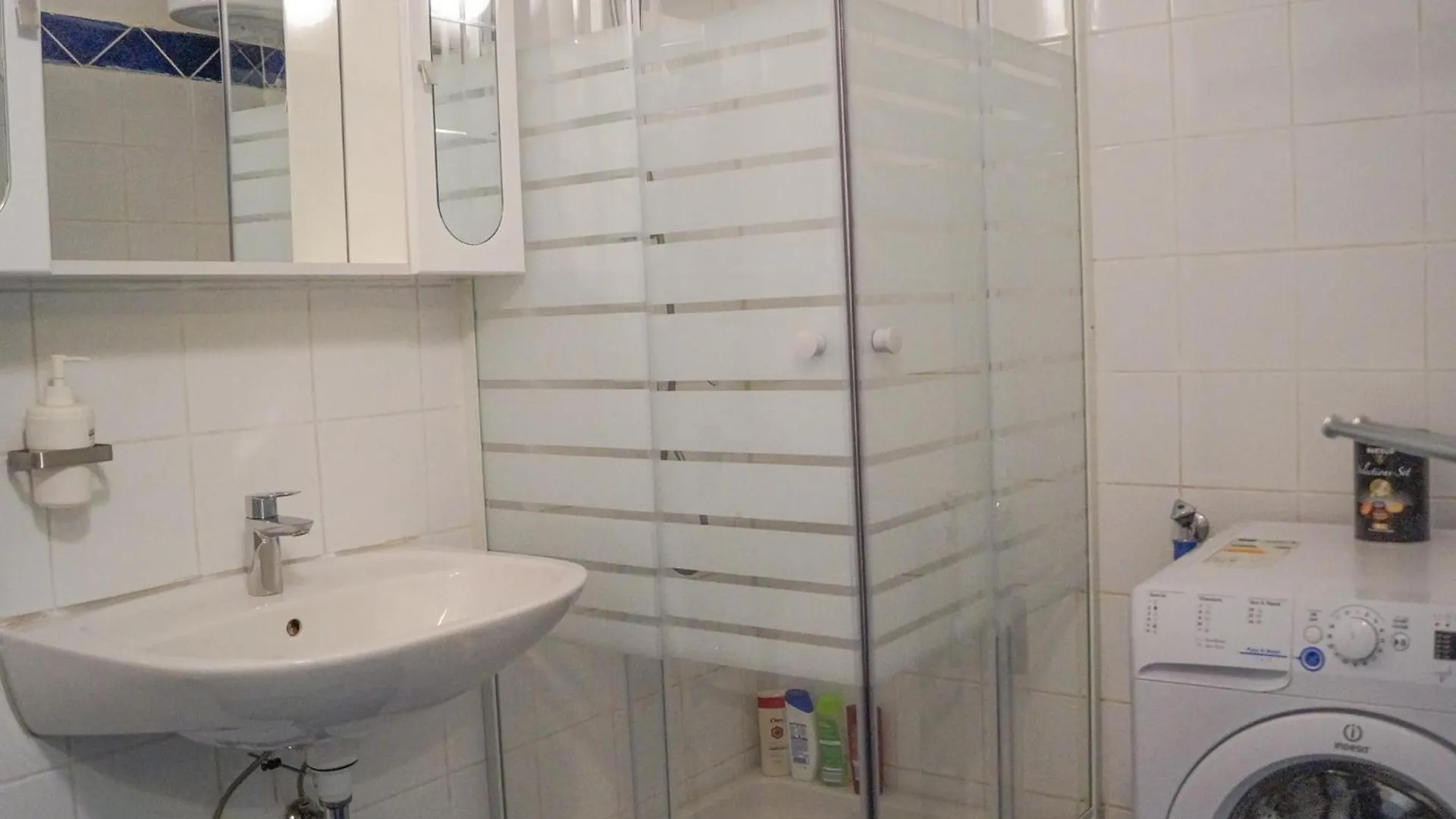 3 Elegant Apartments - Ideal For Long Stays Vienna Austria