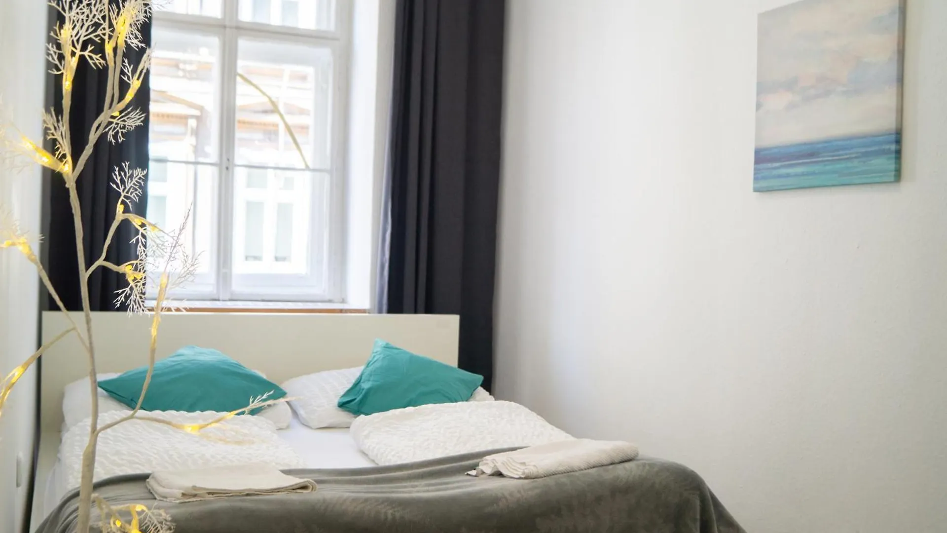 3 Elegant Apartments - Ideal For Long Stays Vienna Austria