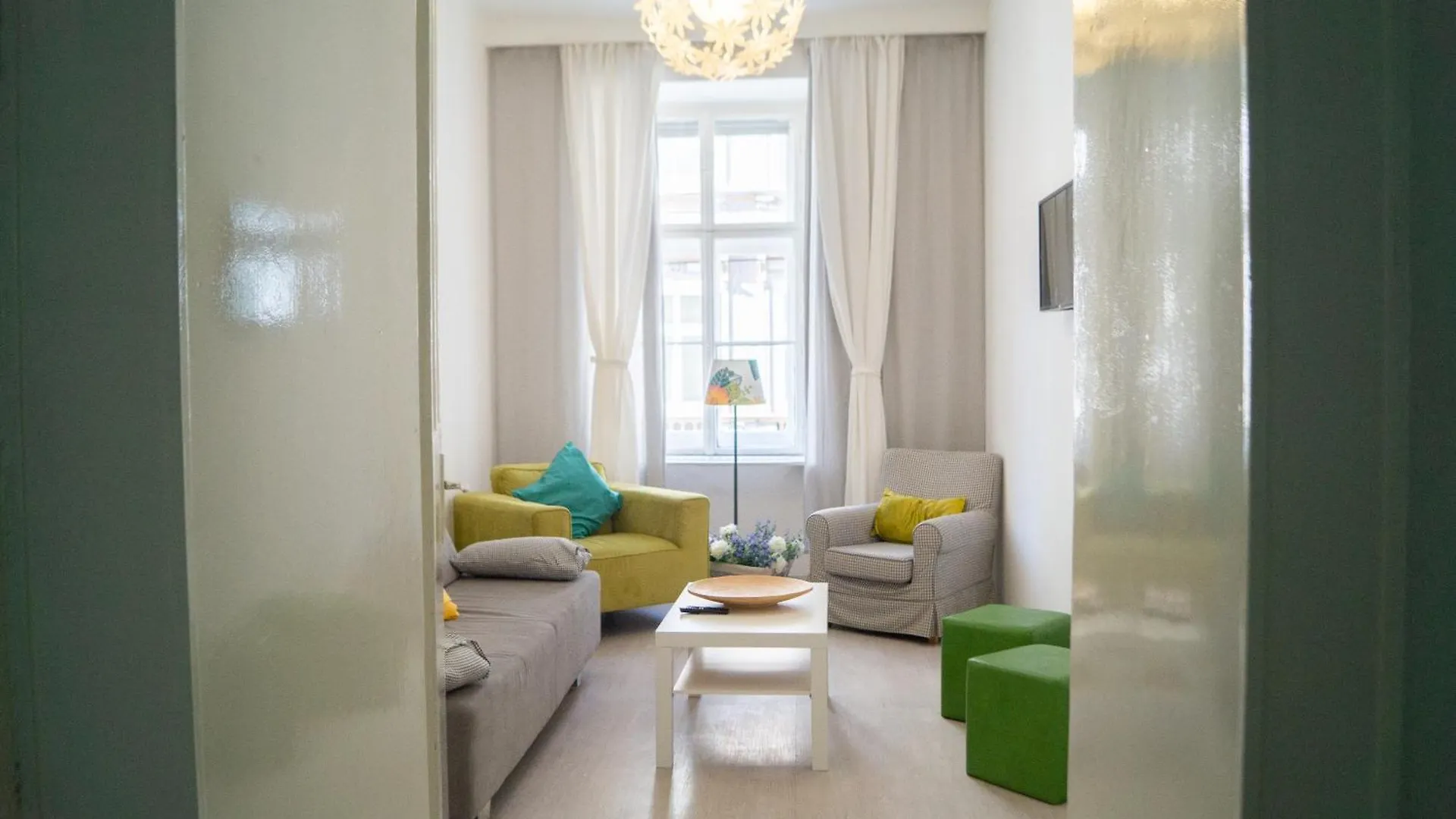 3 Elegant Apartments - Ideal For Long Stays Vienna Austria